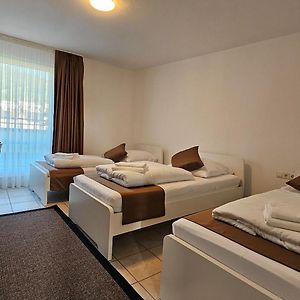 Dreibettzimmer